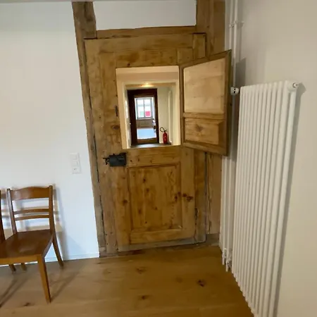 A Knight's Splendid Apartment